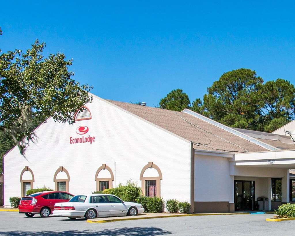 Econo Lodge Бофорт Экстерьер фото